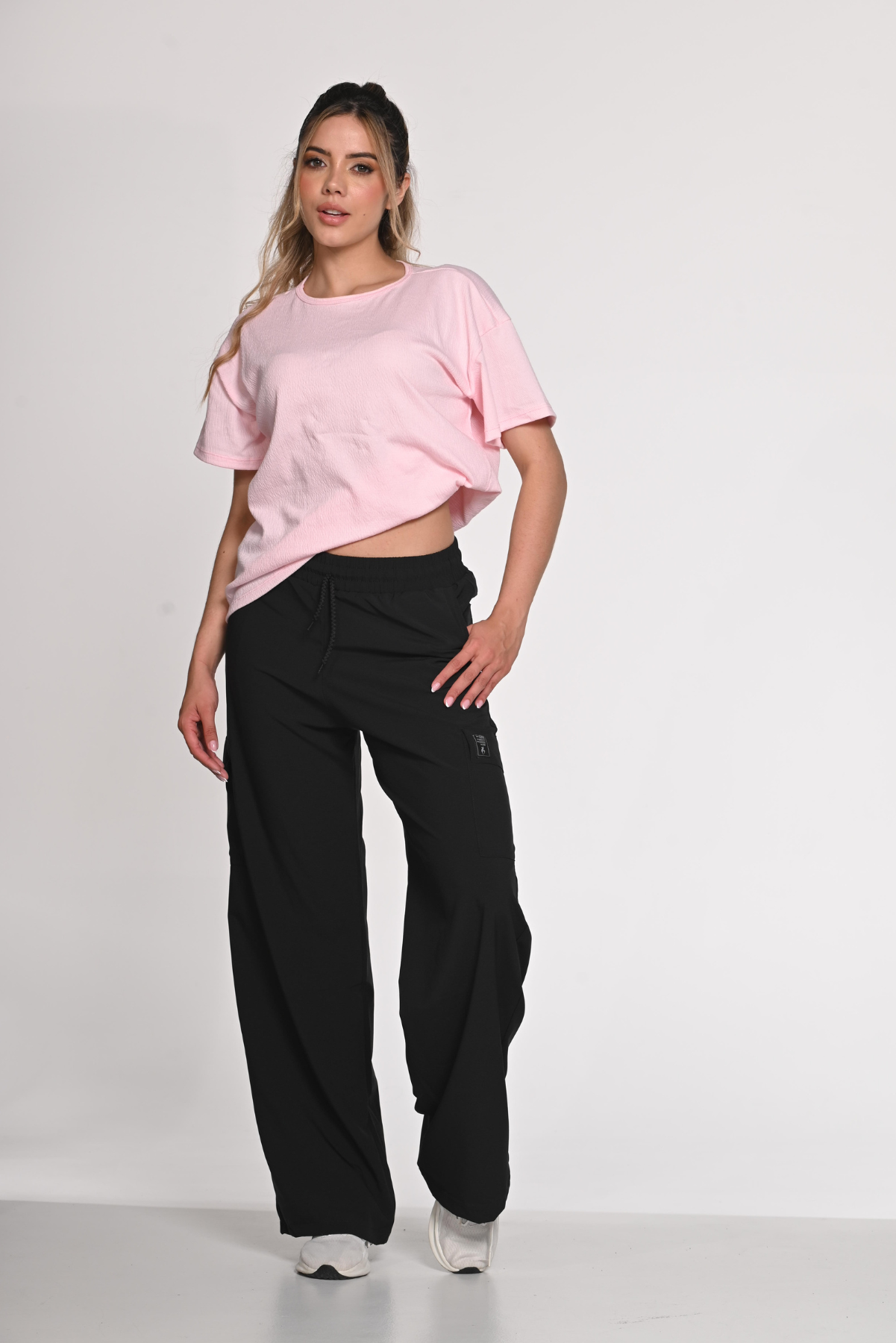REF: 03029 Pantalón deportivo tipo cargo