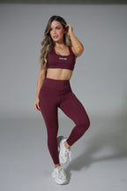 LEGGINS CON ASENTADOS EN FRENTE Y PRENSES EN COSTADO