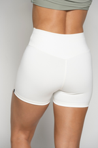 SHORT BÁSICO DE CONTROL EN PRETINA DELANTERA
