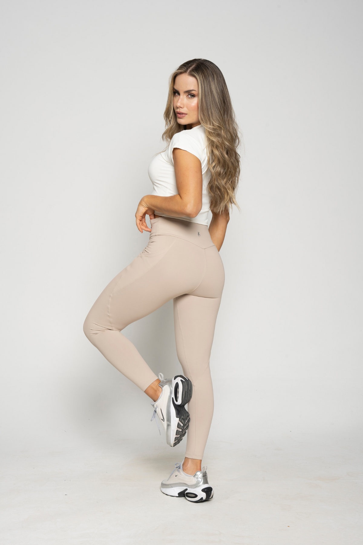LEGGIN CON BOLSILLOS LATERALES CRUZADOS